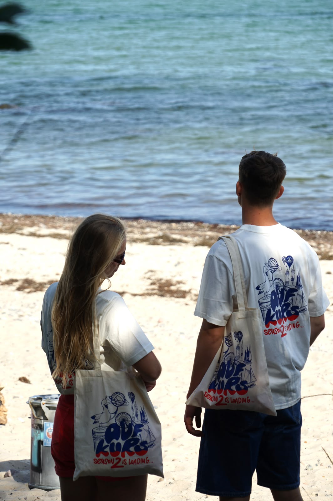 AUF KURS Hanse Sail Shirt 2026 - Season 2 is loading